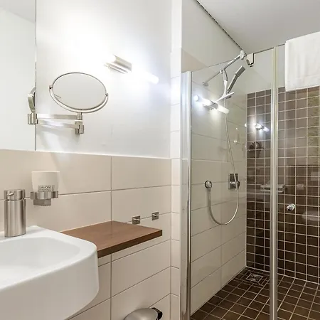 Schwan - Am Loppiner Mit Terrasse Und Sauna Apartment