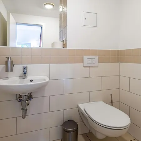 Schwan - Am Loppiner Mit Terrasse Und Sauna Apartment *