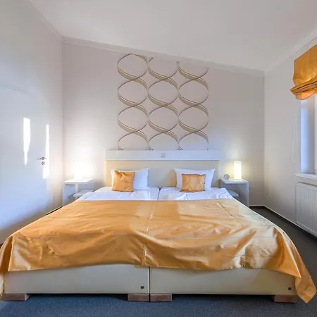 Schwan - Am Loppiner Mit Terrasse Und Sauna *